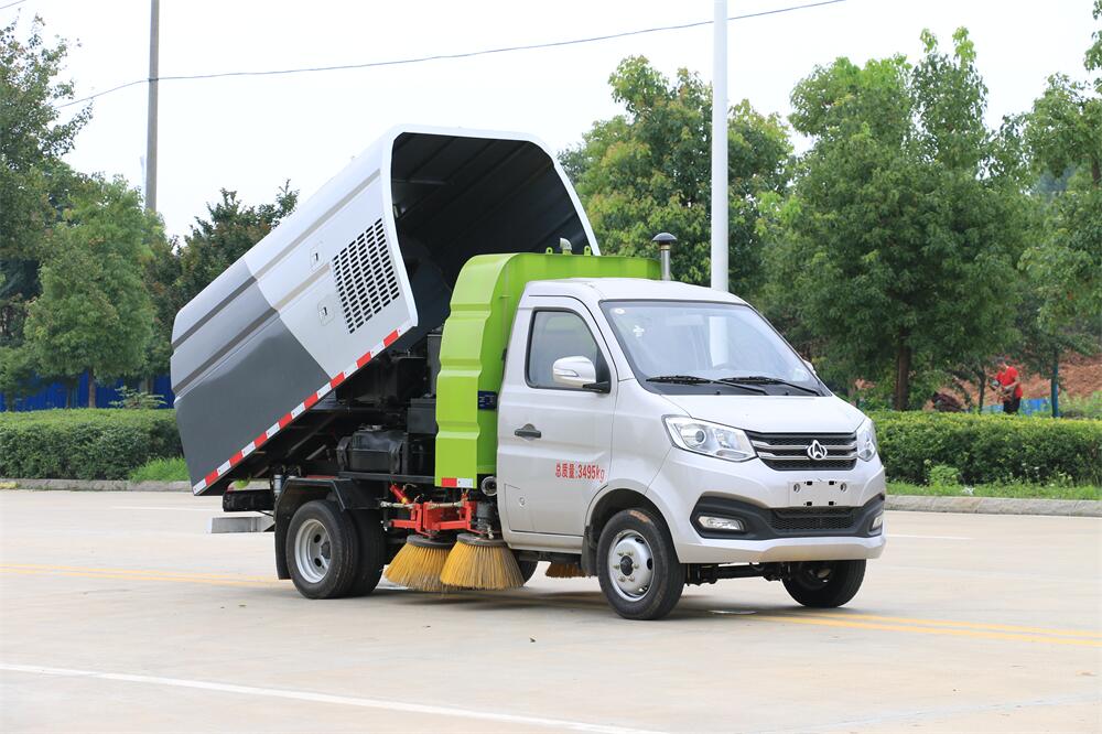 2.5噸掃路車-長(zhǎng)安小型國(guó)六2.5立方掃路車廠家價(jià)格