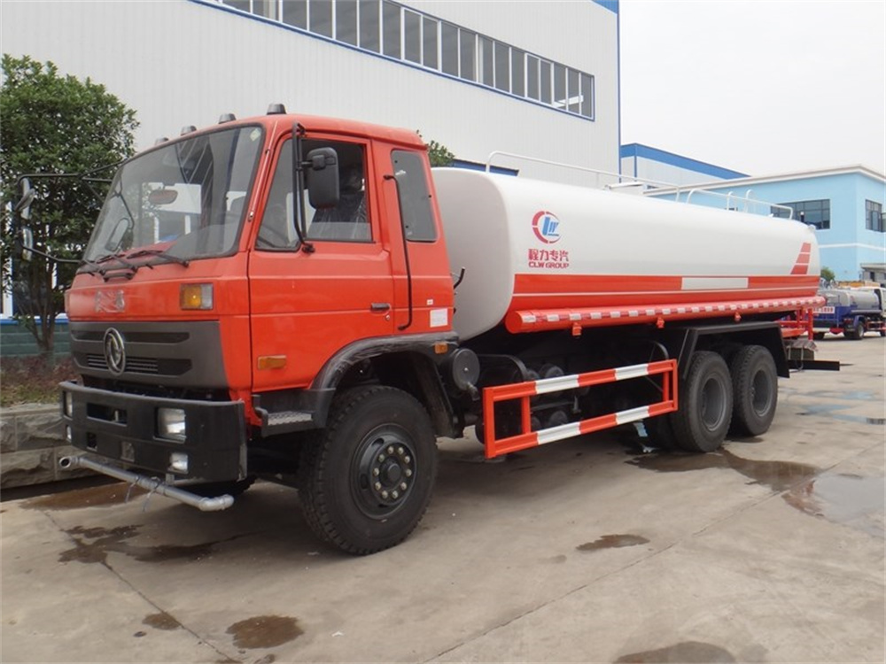 20方灑水車 東風(fēng)國三不上戶出口車型20噸灑水車報(bào)價(jià)